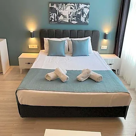 Aparthotel Hadrians Tower 3*