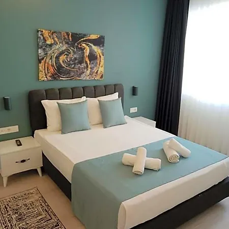 Hadrians Tower Aparthotel 3*