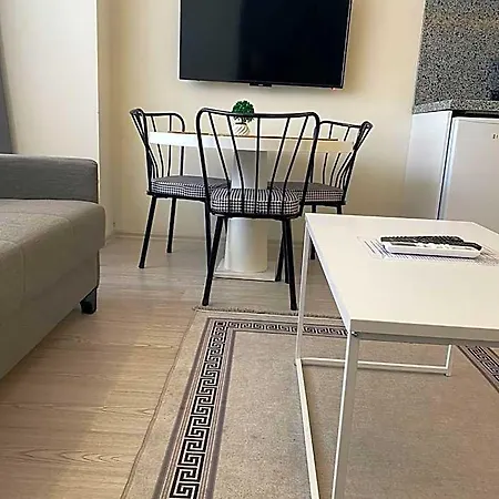 Hadrians Tower أنطاليا