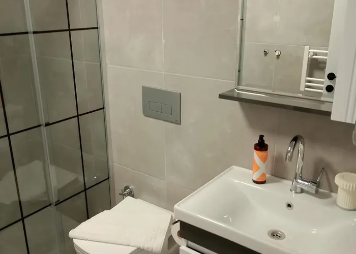 Hadrians Tower Aparthotel 3*