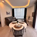Hadrians Tower מלון דירות