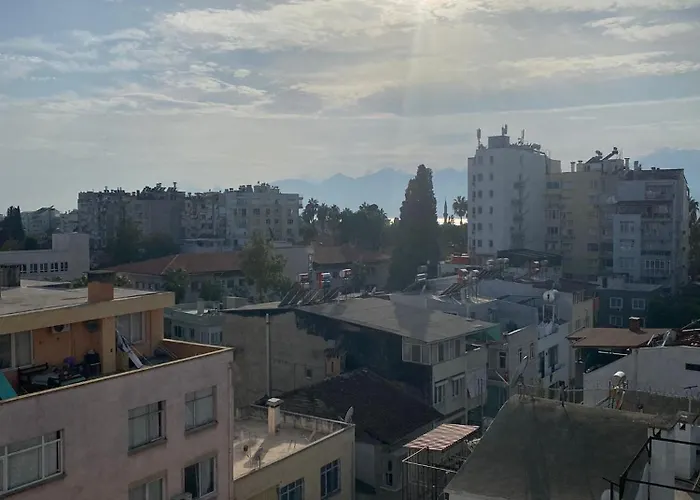 Hadrians Tower Ξενοδοχείο με διαμερίσματα Αττάλεια